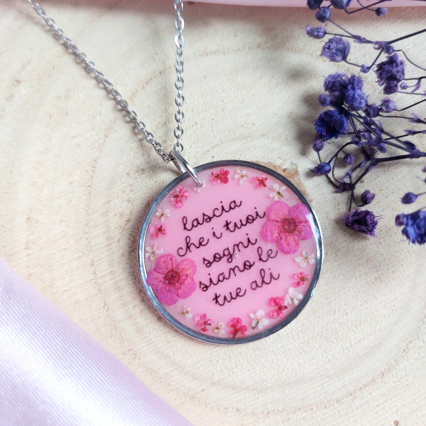 Collana “Lascia che i tuoi sogni siano le tue ali”