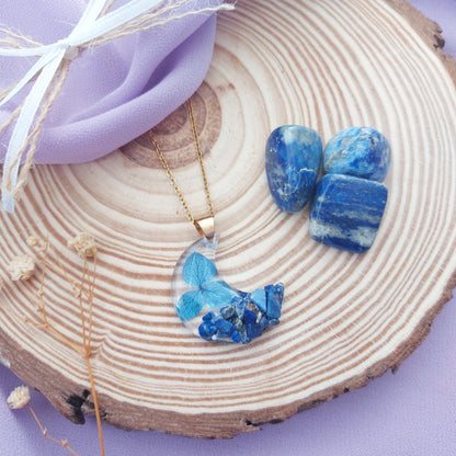 Collana Mezza Luna con fiori e chips di Lapislazzuli