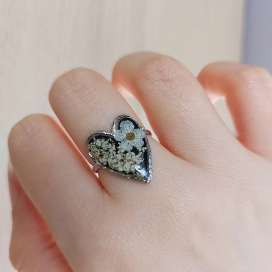 Anello "Cuore Fiorito" Nero e Bianco