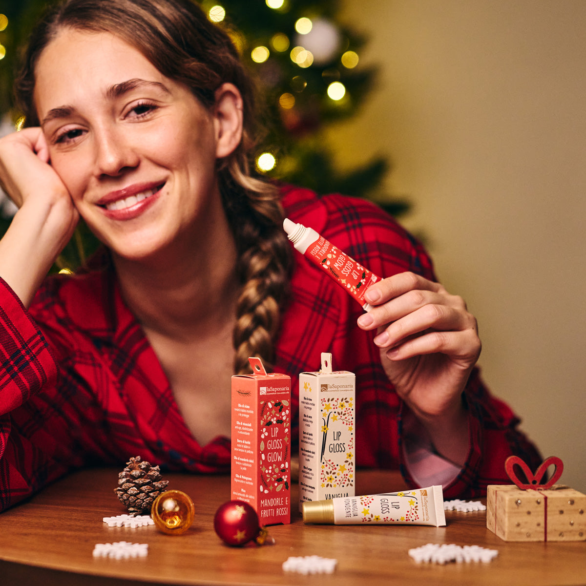 Lip Gloss Glow Mandorle & Frutti Rossi - La Saponaria
