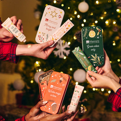 Scrigno "Festa" - Crema Mani Mandorle e Frutti Rossi + Limetta unghie - La Saponaria