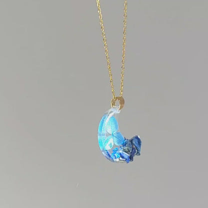 Collana Mezza Luna con fiori e chips di Lapislazzuli