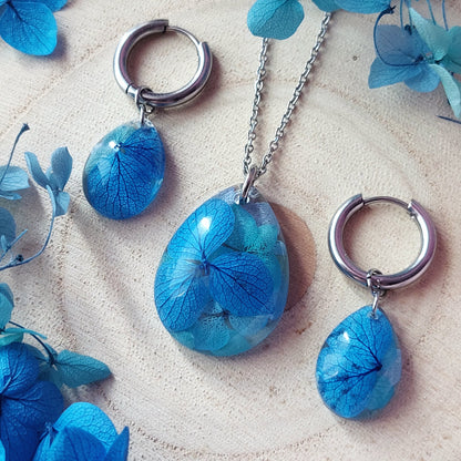 Paure Botanica "Essenza d'Ortensia" - Collana e Orecchini con Ortensie blu - Fatti a mano