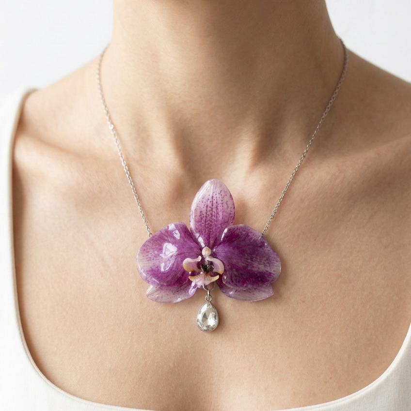 Parure Botanica "Orchidee di Luce" - Orecchini e Collana con vere orchidee fatti a mano