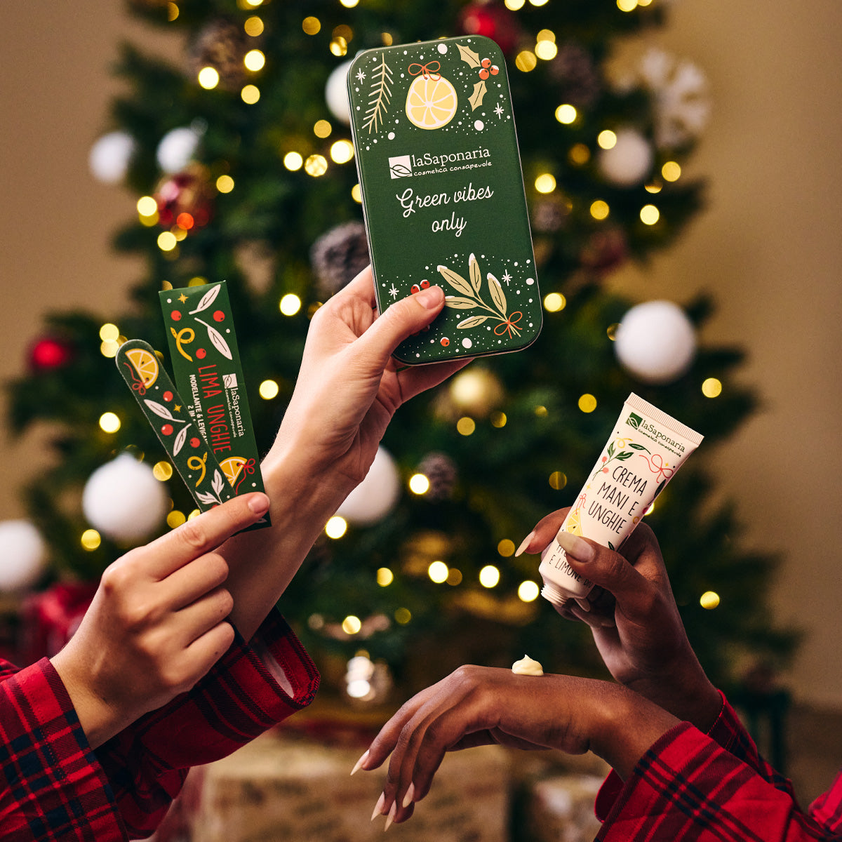 Scrigno "Bosco d'Inverno" - Crema mani Fitocheratina e Limone + Limetta - La Saponaria